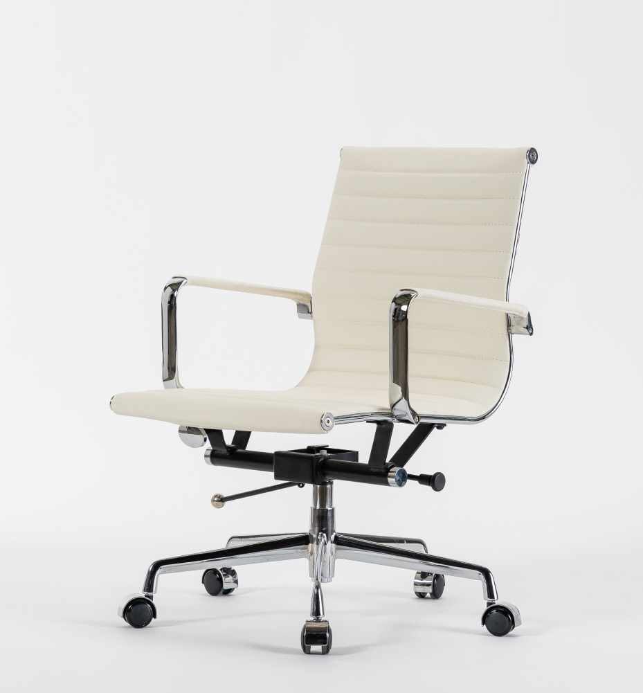 임스 로우 / 아이보리